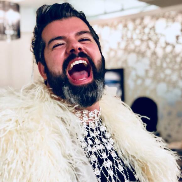 Meet your Posher, George - Picture 1 of 1